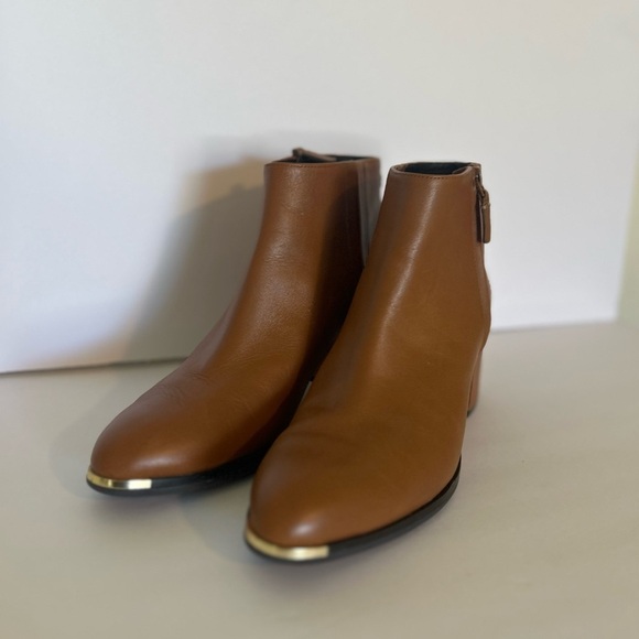 COLE HAAN Women Tan Grand Ambition Leather Bootie Size 10 - Picture 3 of 11